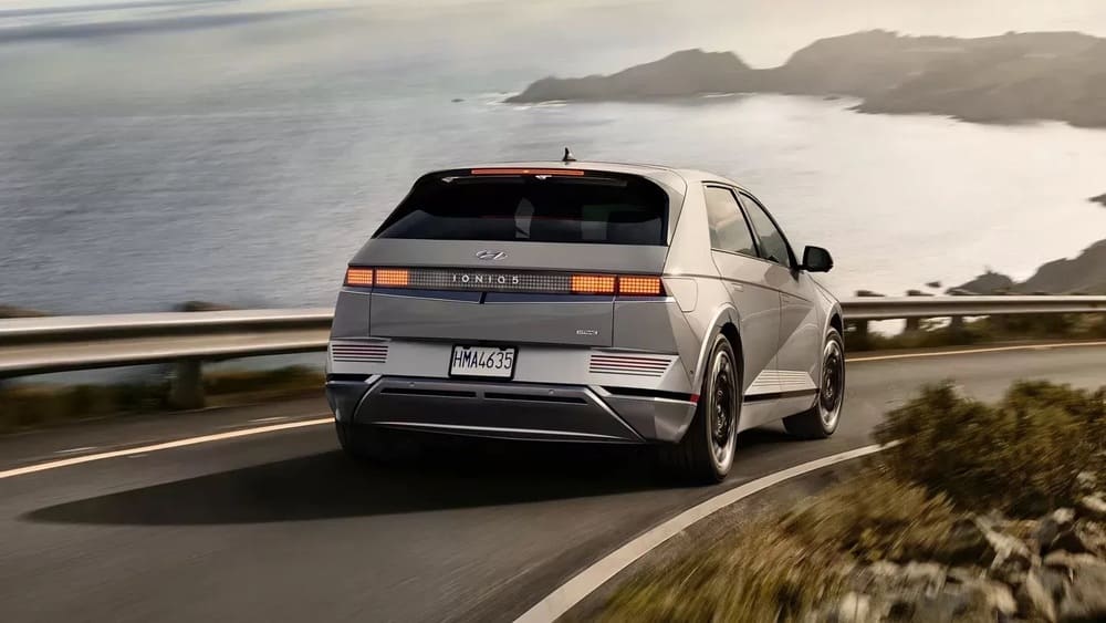 Ioniq 007